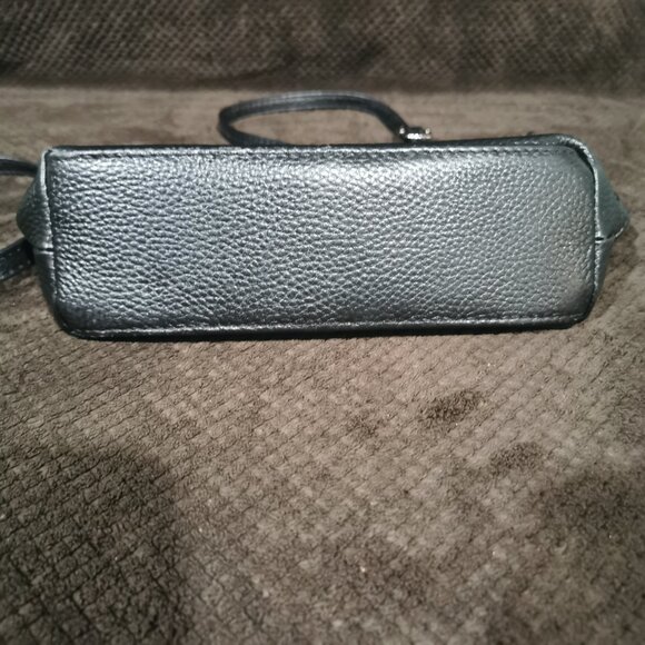 Black/Silver Crossbody EUC #229 - Picture 11 of 12